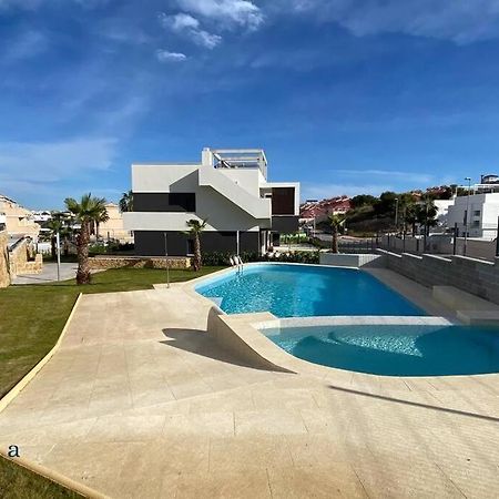 Beautiful New South Facing Bungalow With Large Terrace Dehesa de Campoamor  Exterior photo