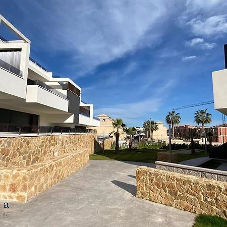Beautiful New South Facing Bungalow With Large Terrace Dehesa de Campoamor  Exterior photo