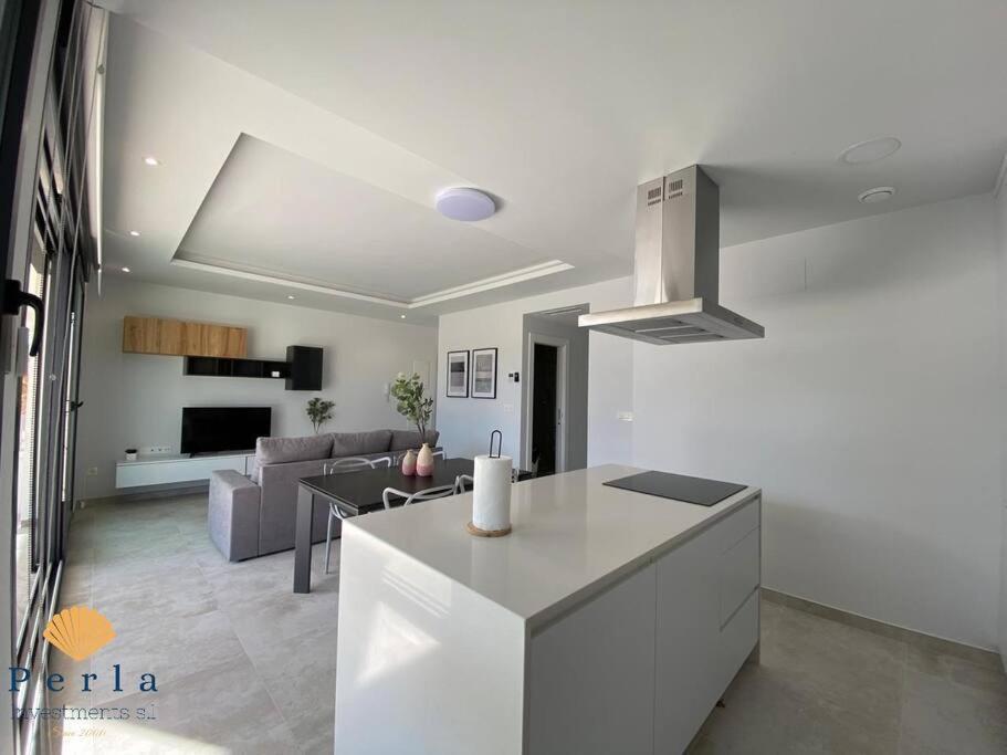 Beautiful New South Facing Bungalow With Large Terrace Dehesa de Campoamor  Exterior photo