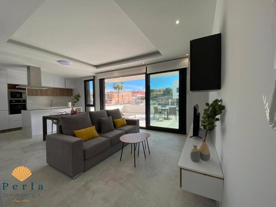 Beautiful New South Facing Bungalow With Large Terrace Dehesa de Campoamor  Exterior photo