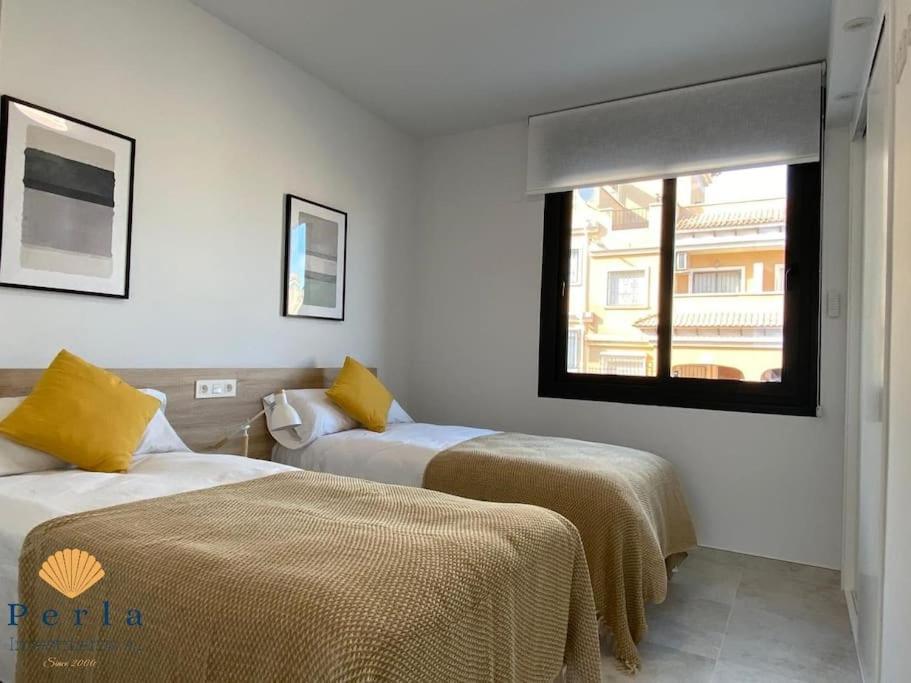 Beautiful New South Facing Bungalow With Large Terrace Dehesa de Campoamor  Exterior photo