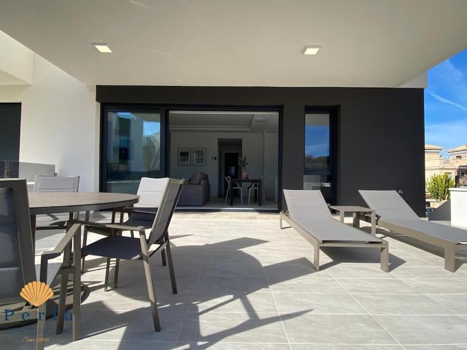 Beautiful New South Facing Bungalow With Large Terrace Dehesa de Campoamor  Exterior photo